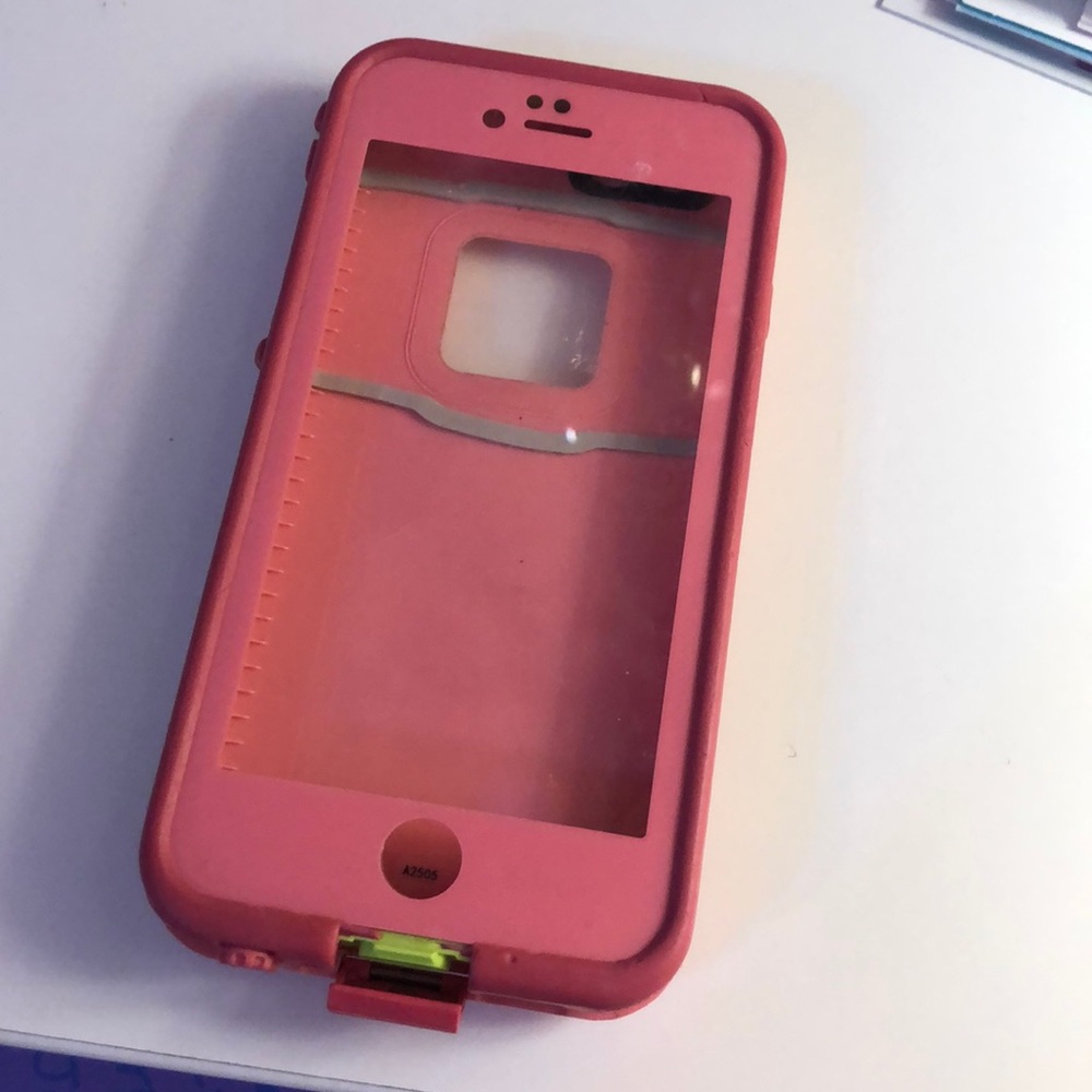 Life proof phone case